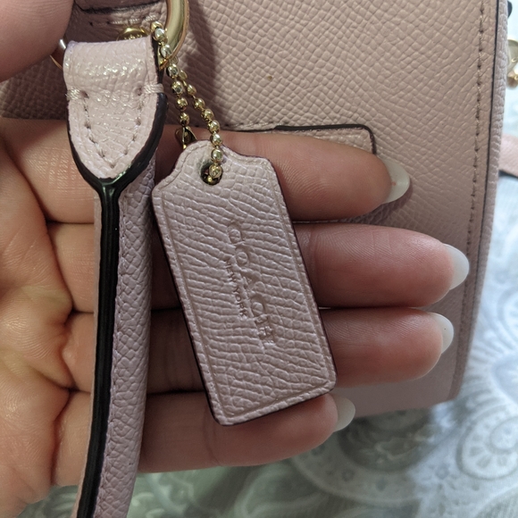 Coach bag 💕 - Picture 3 of 14